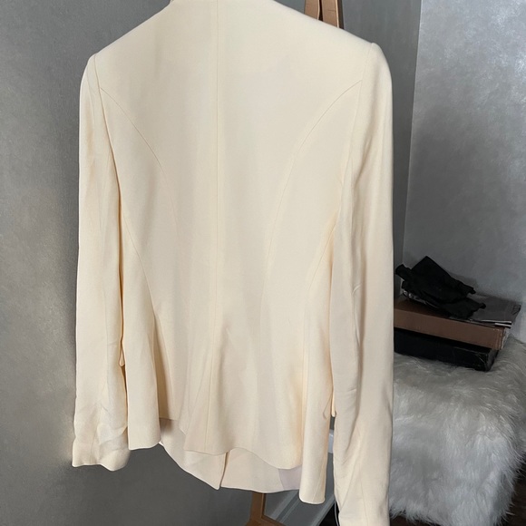 Karen Millen - Picture 3 of 3